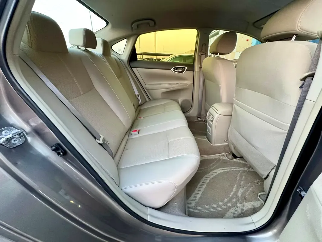 Nissan Sentra 1.8 CVT (130 hp) - 12