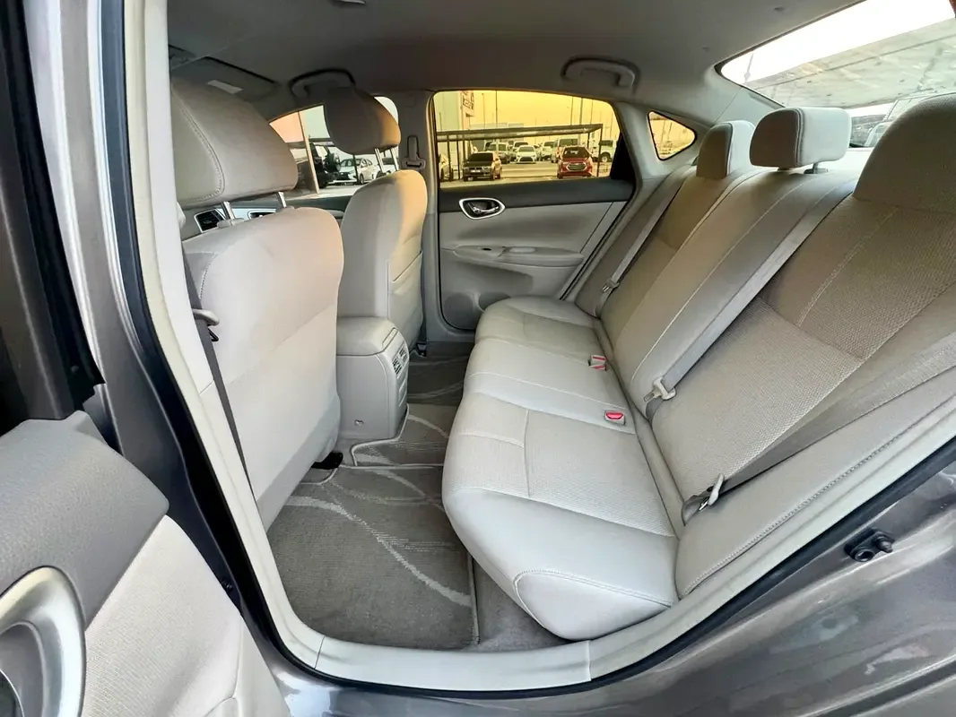 Nissan Sentra 1.8 CVT (130 hp) - 11