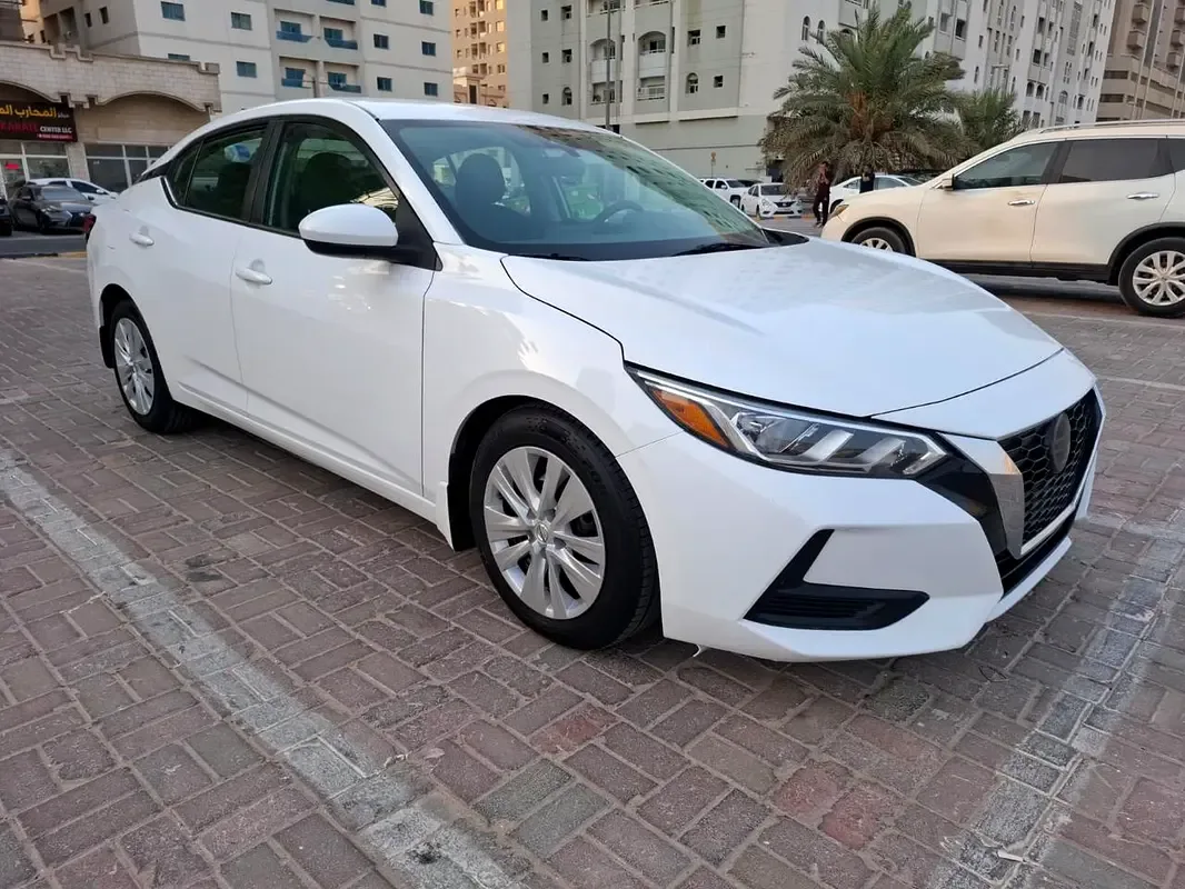 Nissan Sentra 2.0 CVT (149 hp)