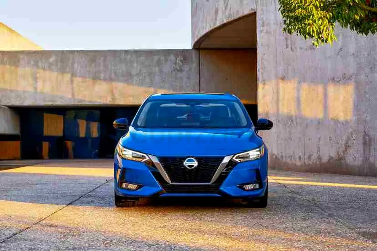 Nissan Sentra 2.0 CVT (149 hp)