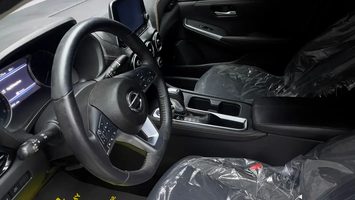 Nissan Sentra 2.0 CVT (149 حصان) - 13