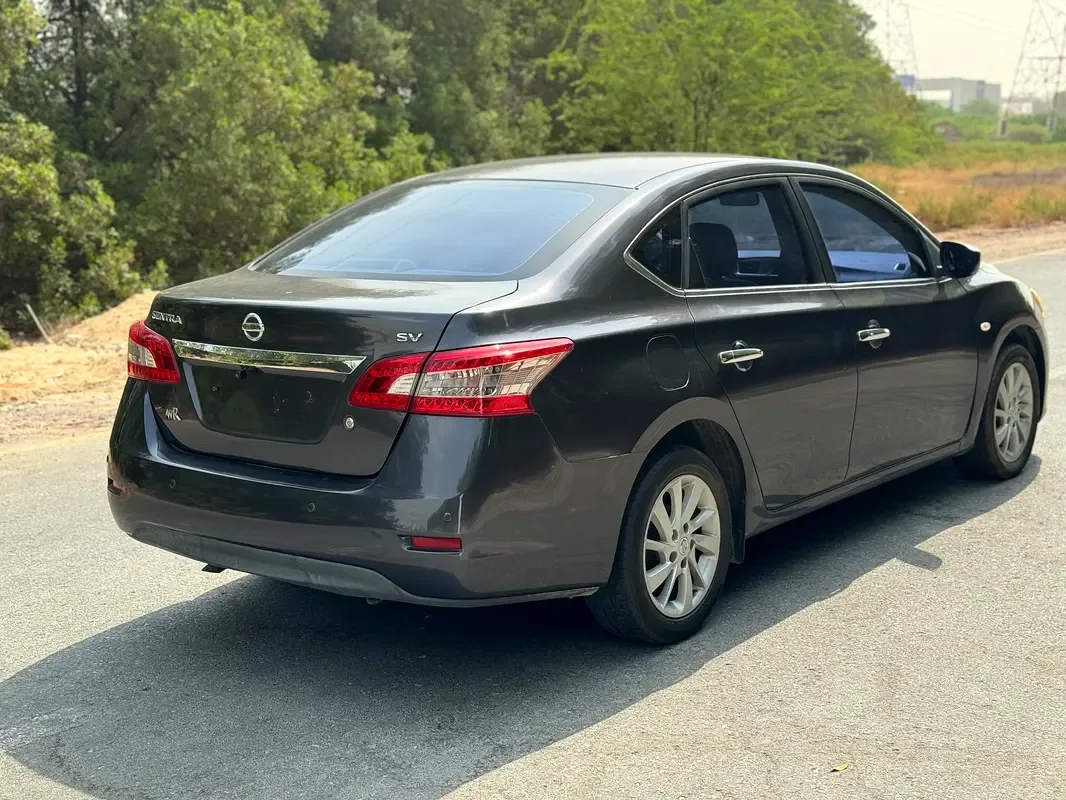 Nissan Sentra 2.0 CVT (149 حصان) - 3