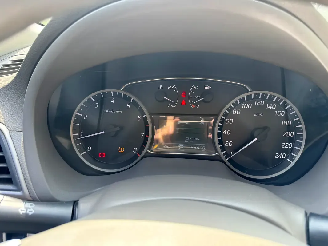 Nissan Sentra 2.0 CVT (149 حصان) - 9