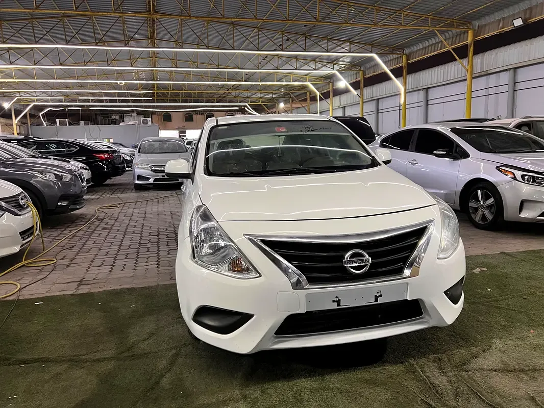 Nissan Sunny 1.6 CVT (109 hp)