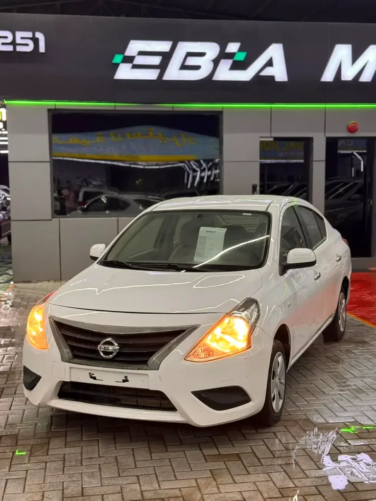 Nissan Sunny 1.6 CVT (109 hp)
