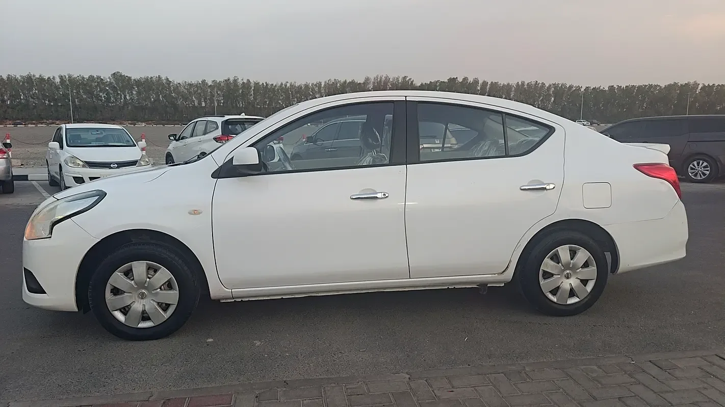 Nissan Sunny 1.6 CVT (109 hp)