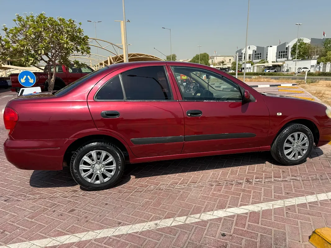 Nissan Sunny 1.8 AT (116 حصان) - 6
