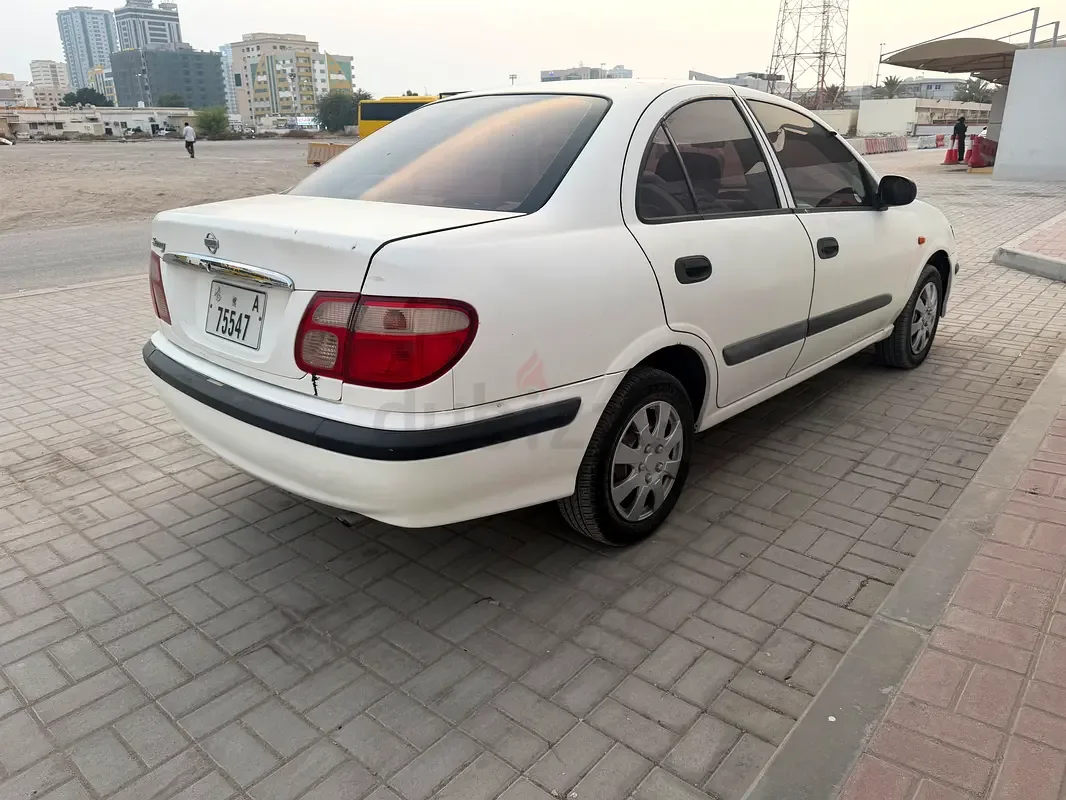 Nissan Sunny 1.8 AT (116 hp)