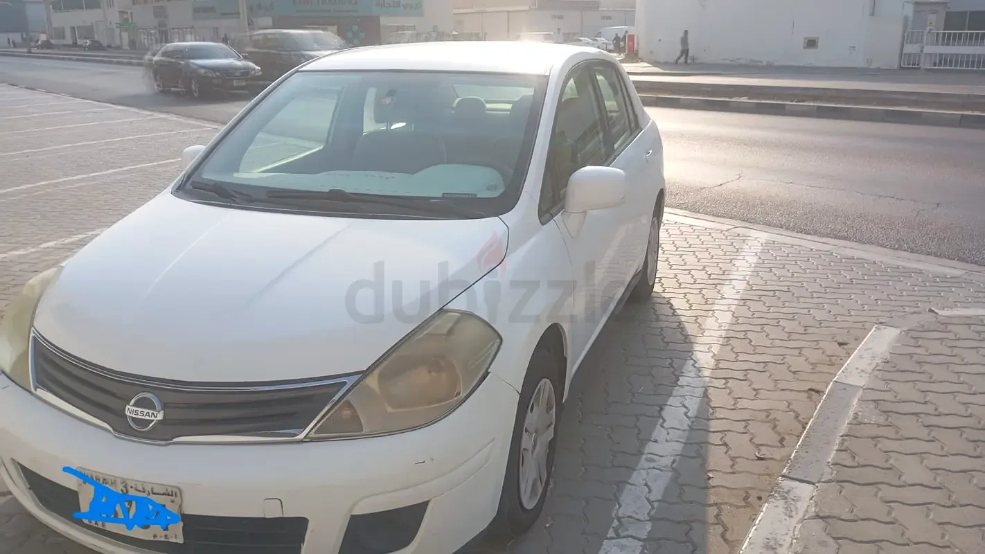 Nissan Tiida 1.5 AT (109 hp)