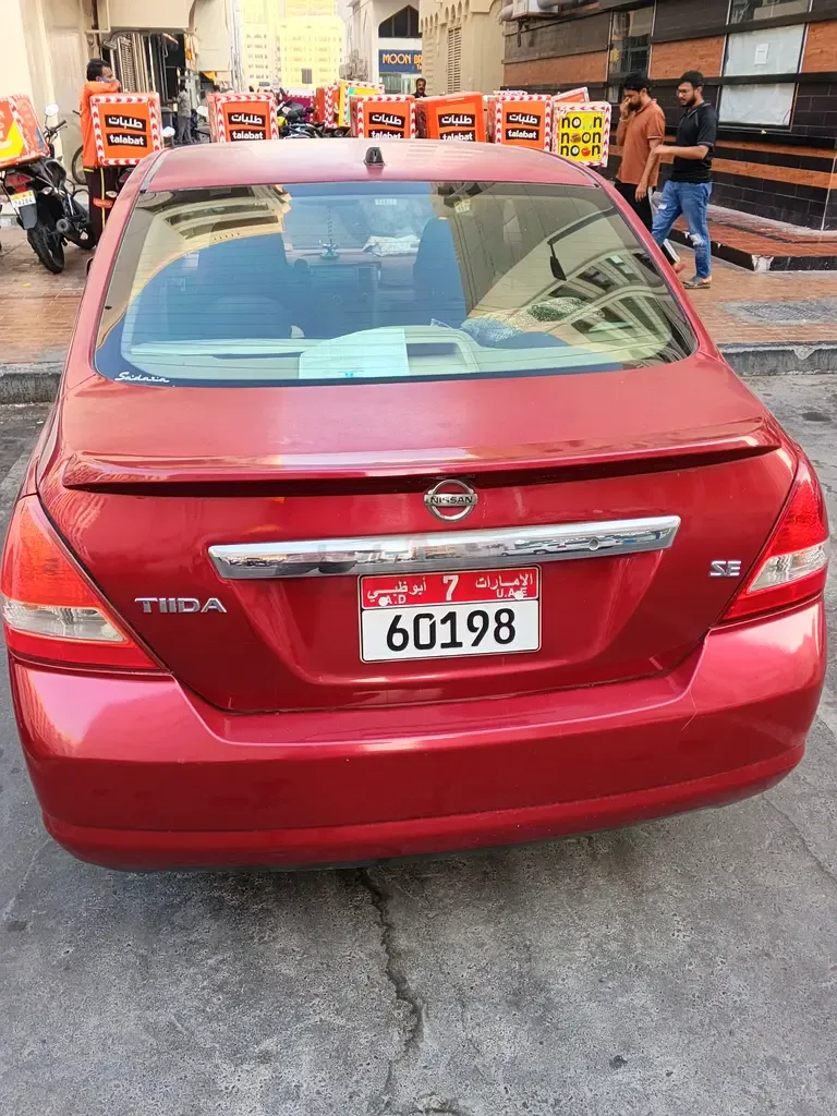 Nissan Tiida 1.6 AT (110 hp)