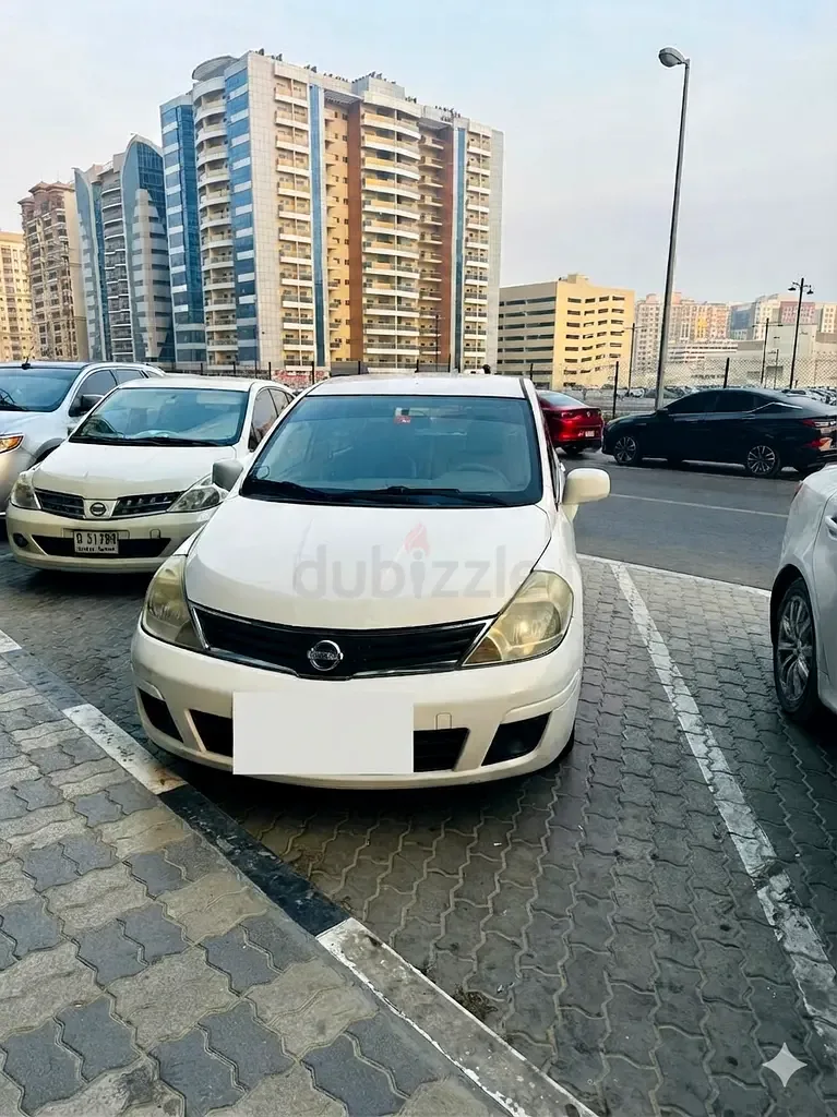 Nissan Tiida 1.6 AT (110 hp)