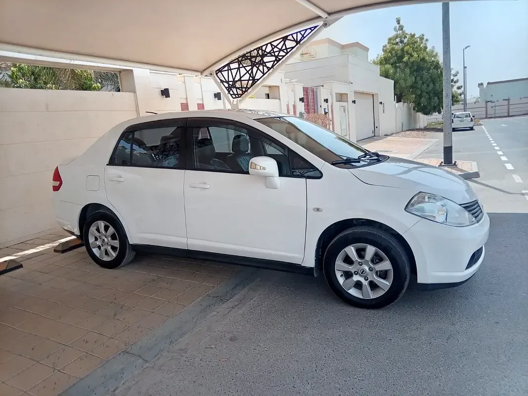 Nissan Tiida 1.6 AT (110 hp) - 2