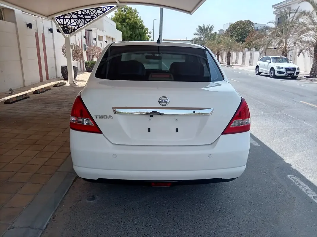 Nissan Tiida 1.6 AT (110 hp) - 12