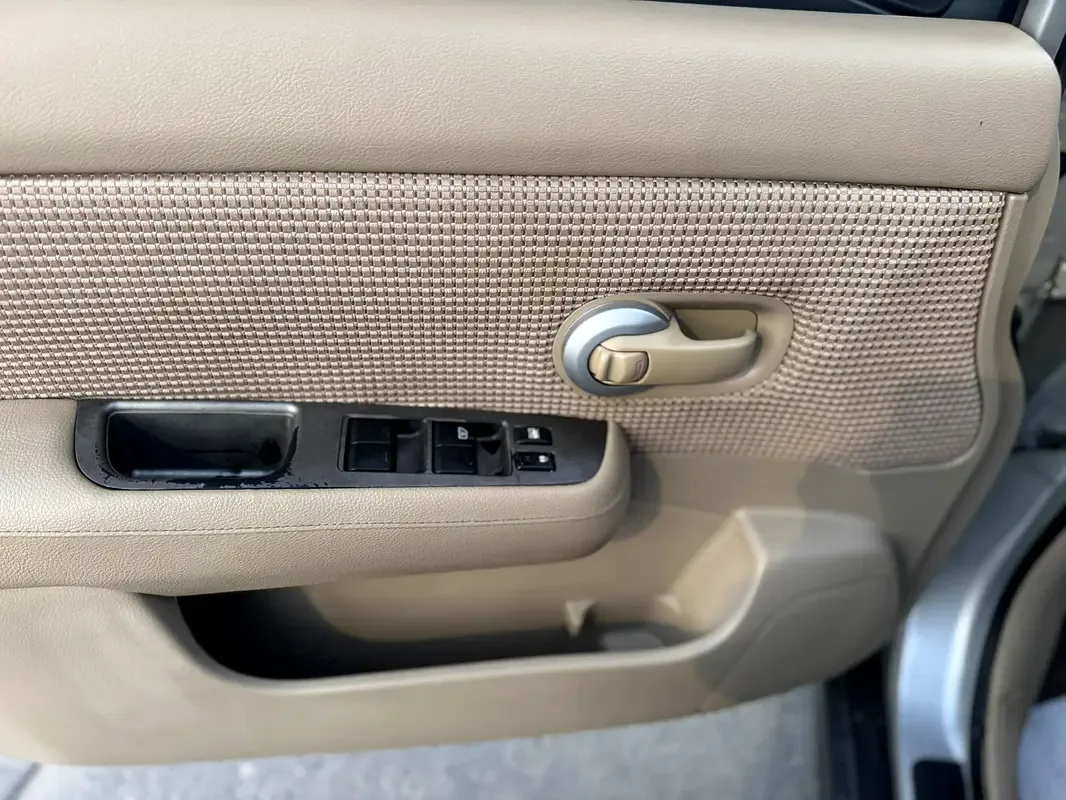 Nissan Tiida 1.6 AT (110 hp) - 17