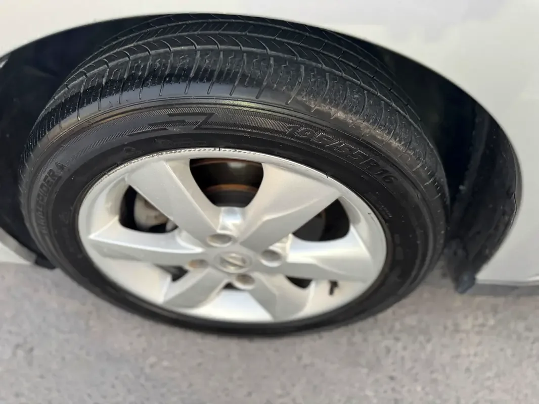 Nissan Tiida 1.6 AT (110 hp) - 18