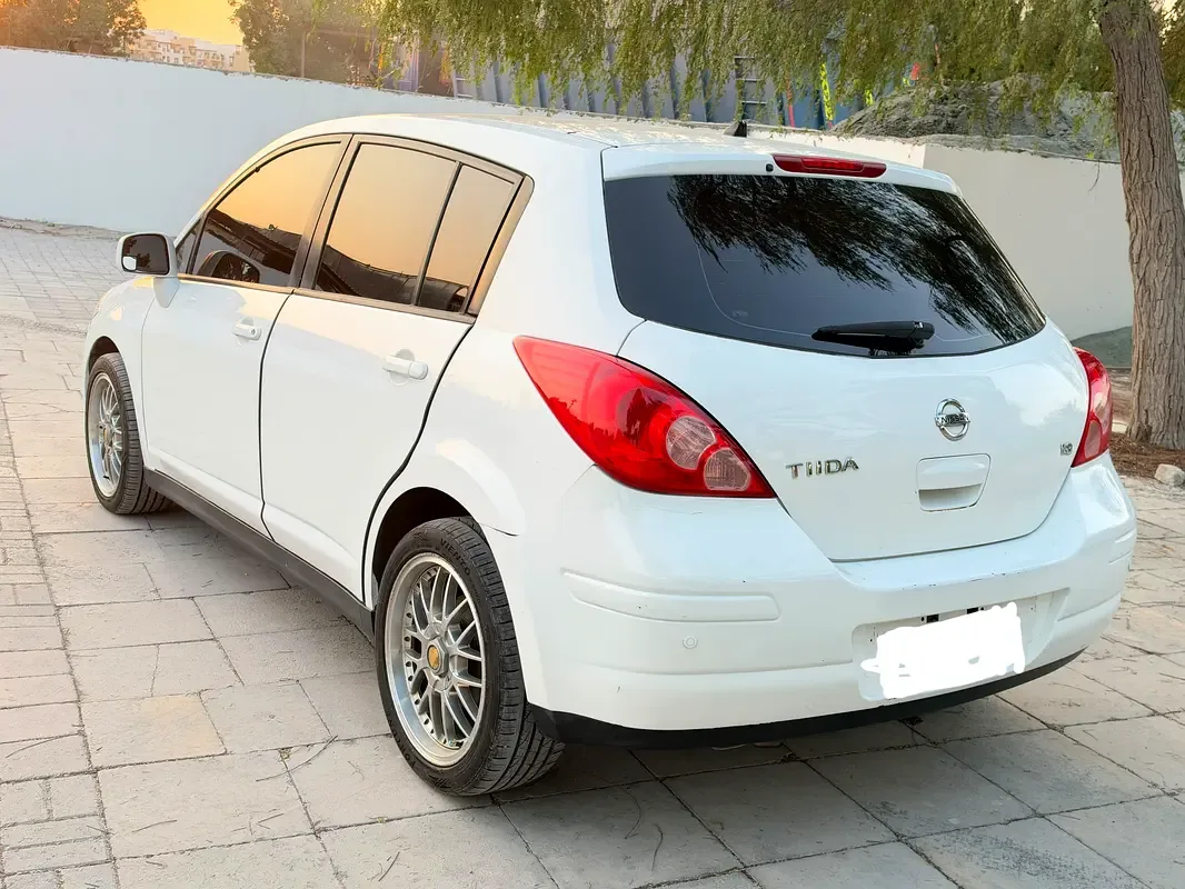 Nissan Tiida 1.6 AT (110 حصان) - 3