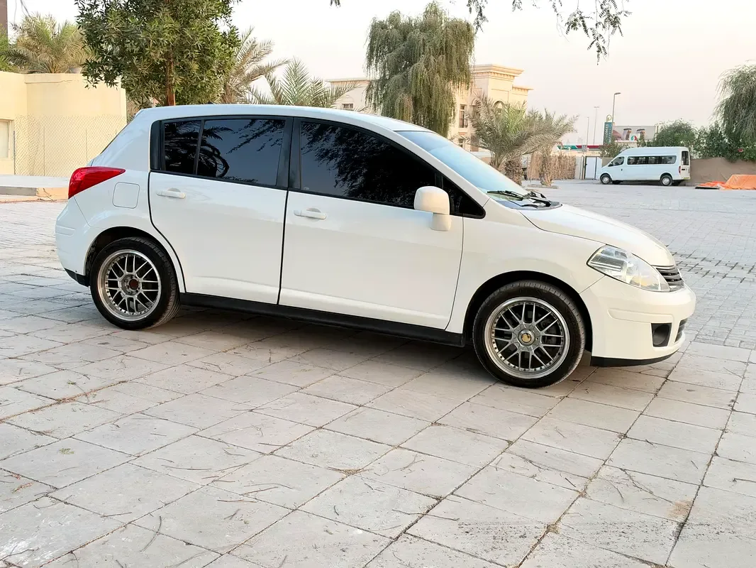 Nissan Tiida 1.6 AT (110 حصان) - 7