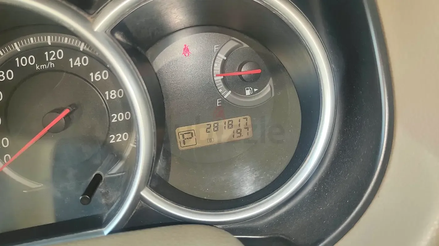 Nissan Tiida 1.6 AT (110 hp) - 6