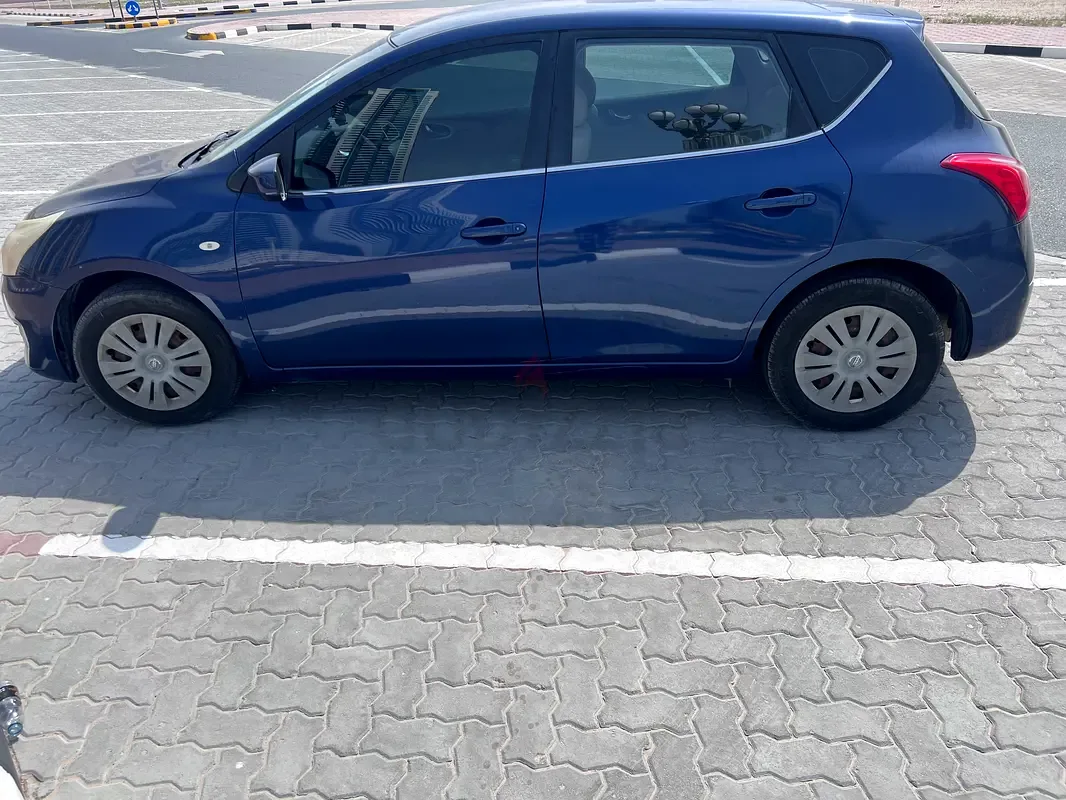 Nissan Tiida 1.6 CVT (117 hp)