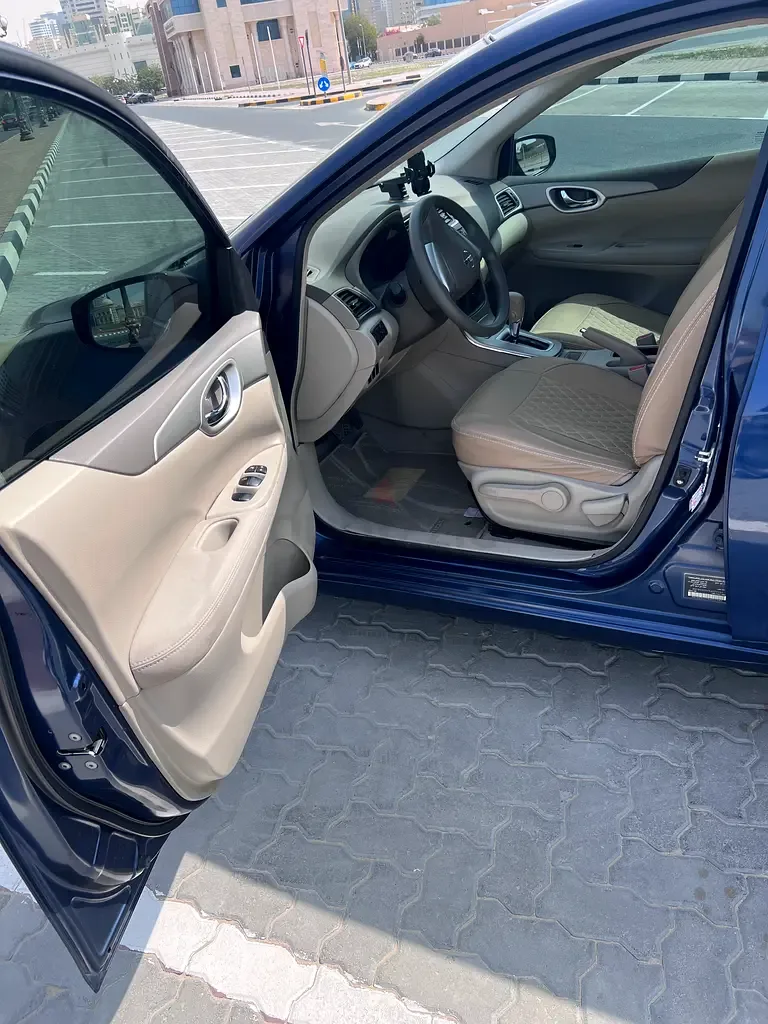 Nissan Tiida 1.6 CVT (117 hp) - 2