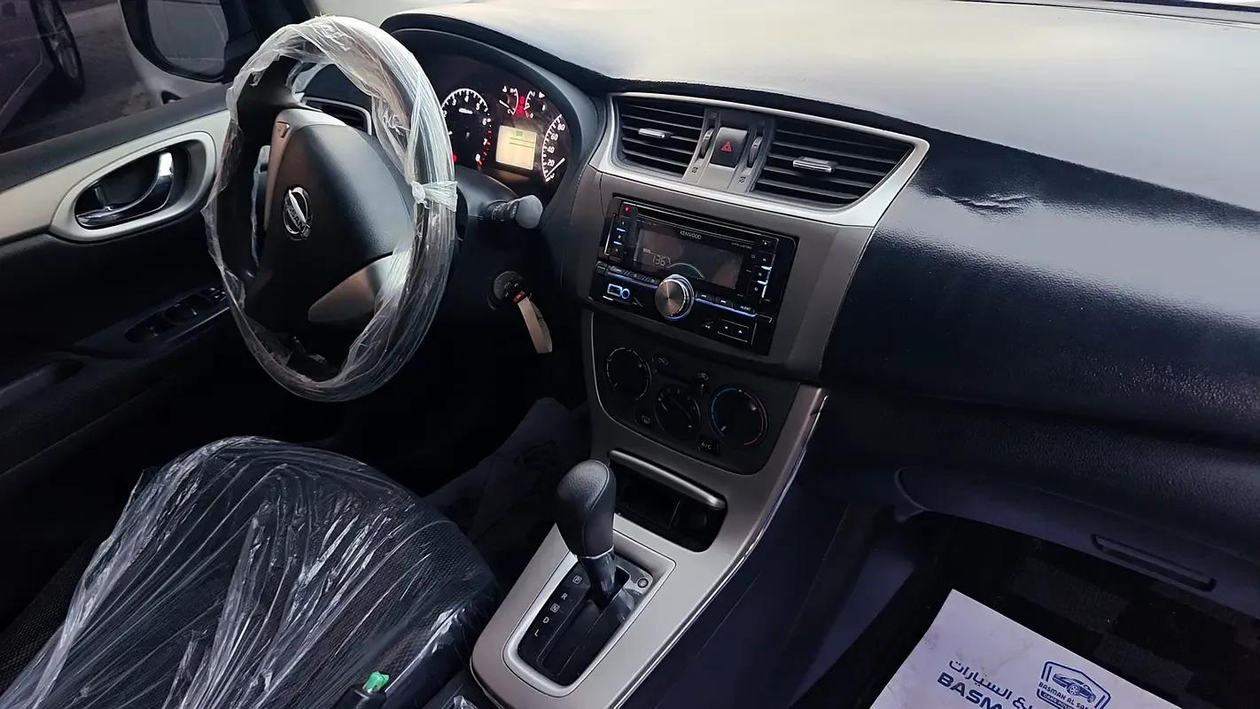 Nissan Tiida 1.6 CVT (117 hp) - 14