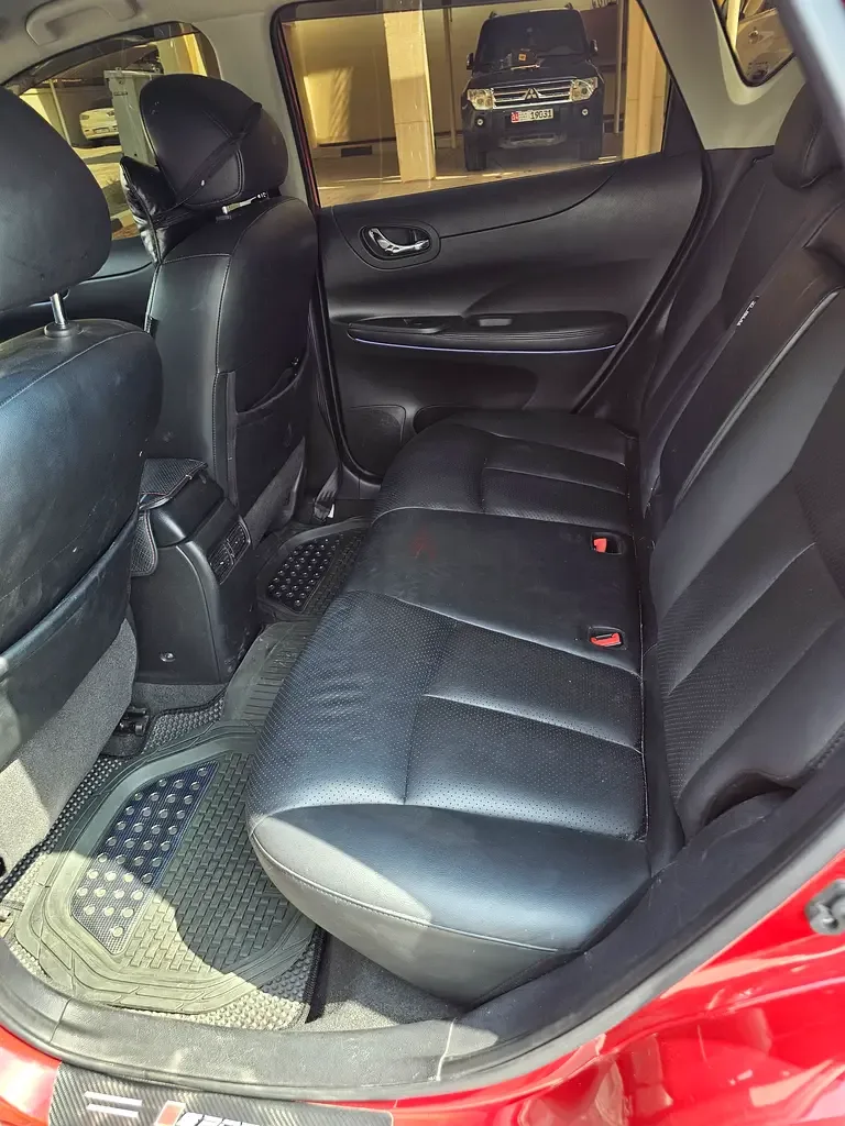Nissan Tiida 1.6 CVT (117 حصان) - 3