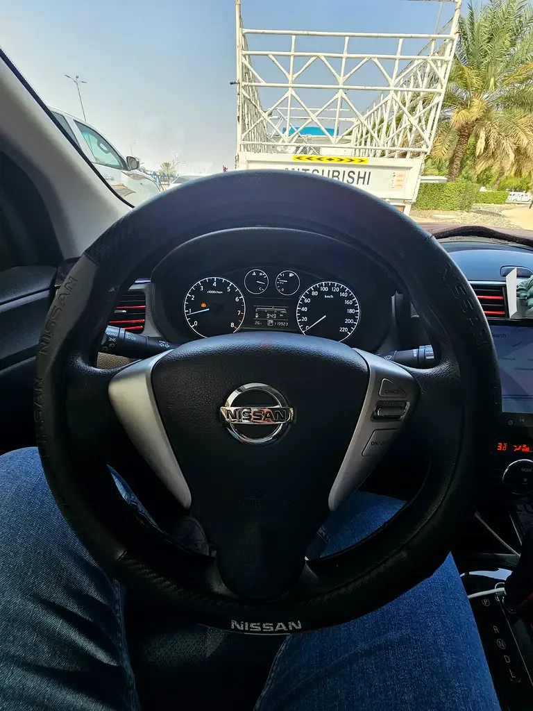 Nissan Tiida 1.6 CVT (117 حصان) - 11