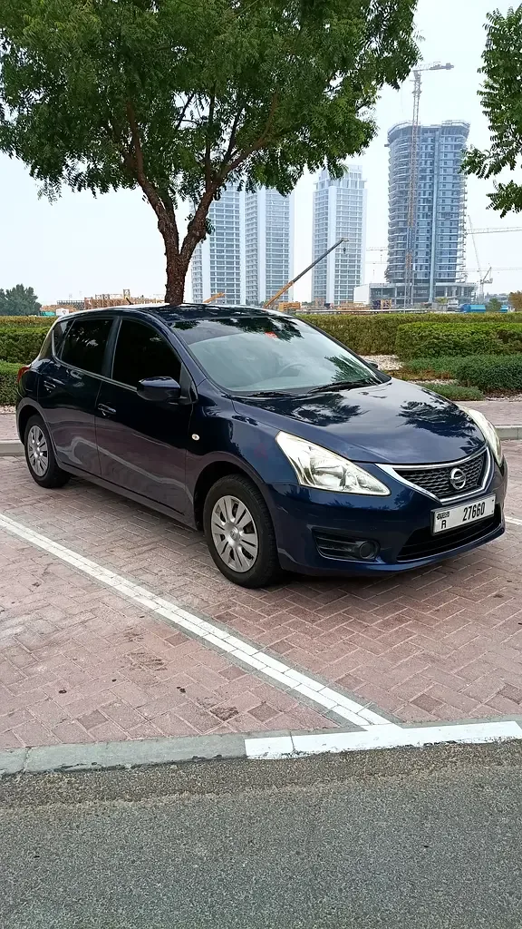 Nissan Tiida 1.6 CVT (117 hp)