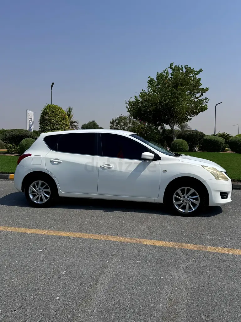 Nissan Tiida 1.6 CVT (117 حصان) - 3