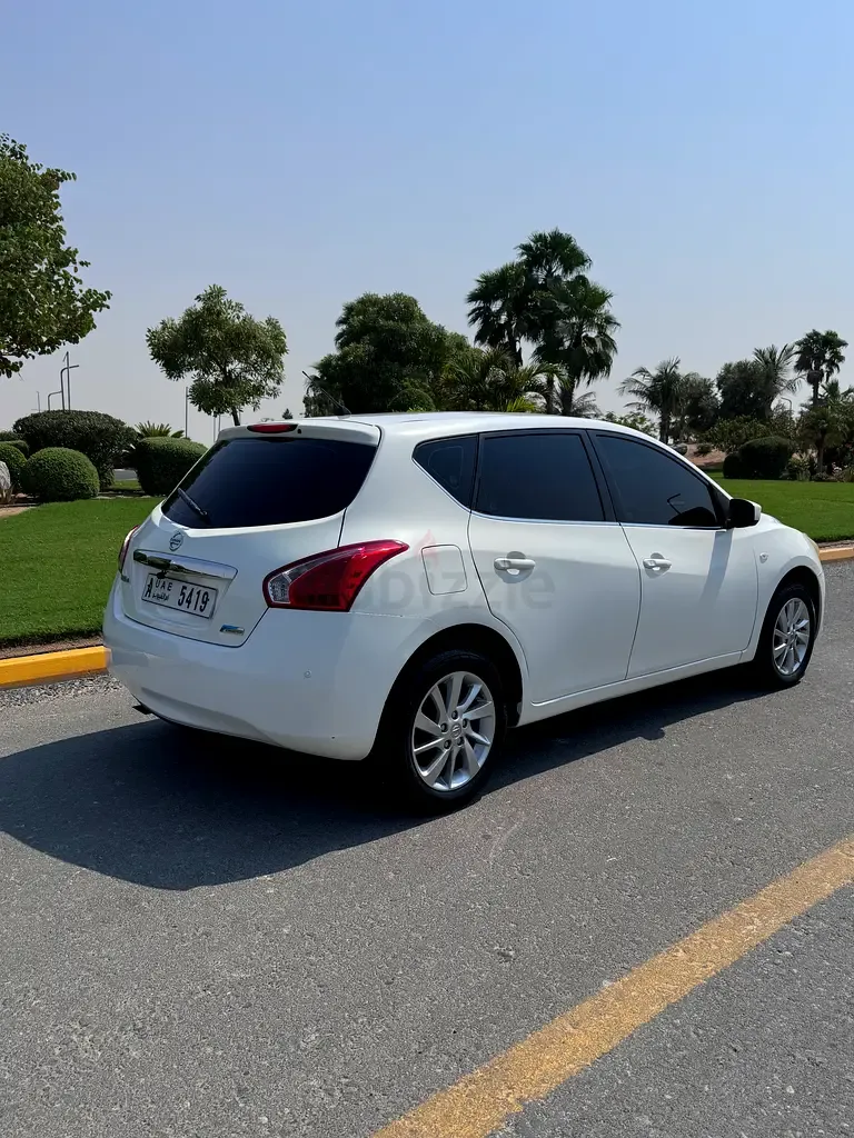 Nissan Tiida 1.6 CVT (117 حصان) - 2
