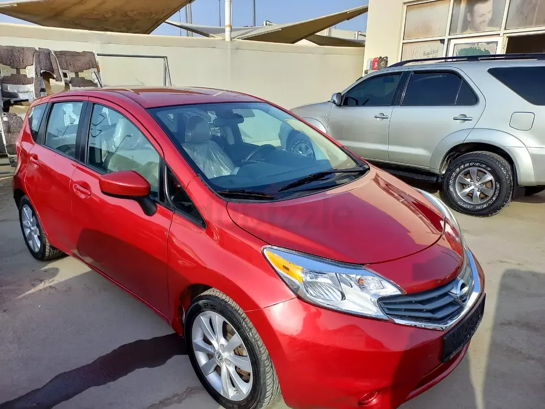 Nissan Versa 1.6 AT (109 hp)