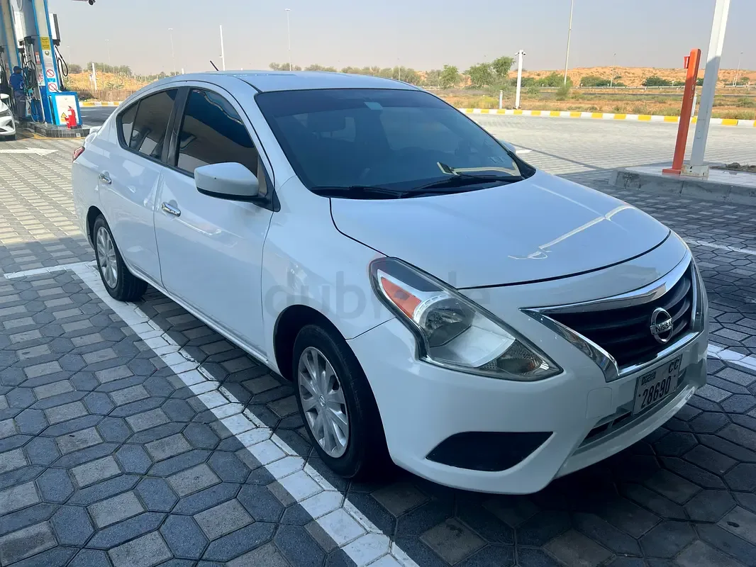 Nissan Versa 1.6 AT (109 hp)