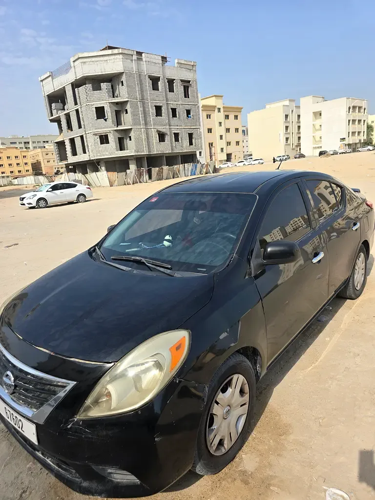 Nissan Versa 1.6 AT (109 hp) - 4