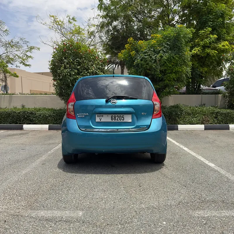 Nissan Versa 1.6 AT (109 حصان) - 5