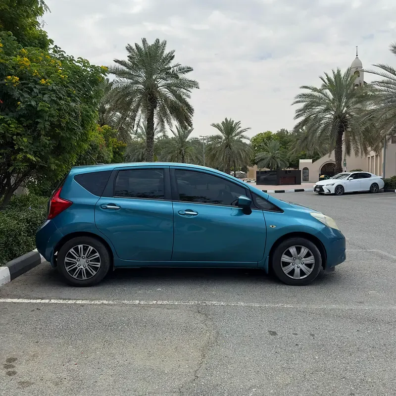 Nissan Versa 1.6 AT (109 حصان) - 3