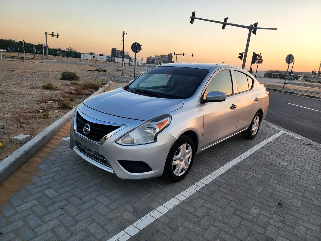 Nissan Versa 1.6 AT (109 hp)