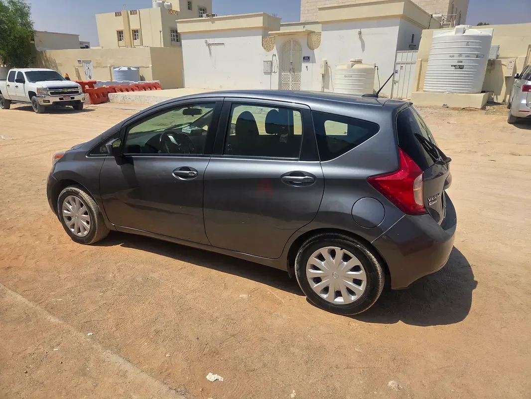 Nissan Versa 1.6 AT (109 hp) - 5