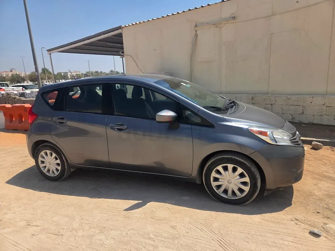 Nissan Versa 1.6 AT (109 hp) - 3