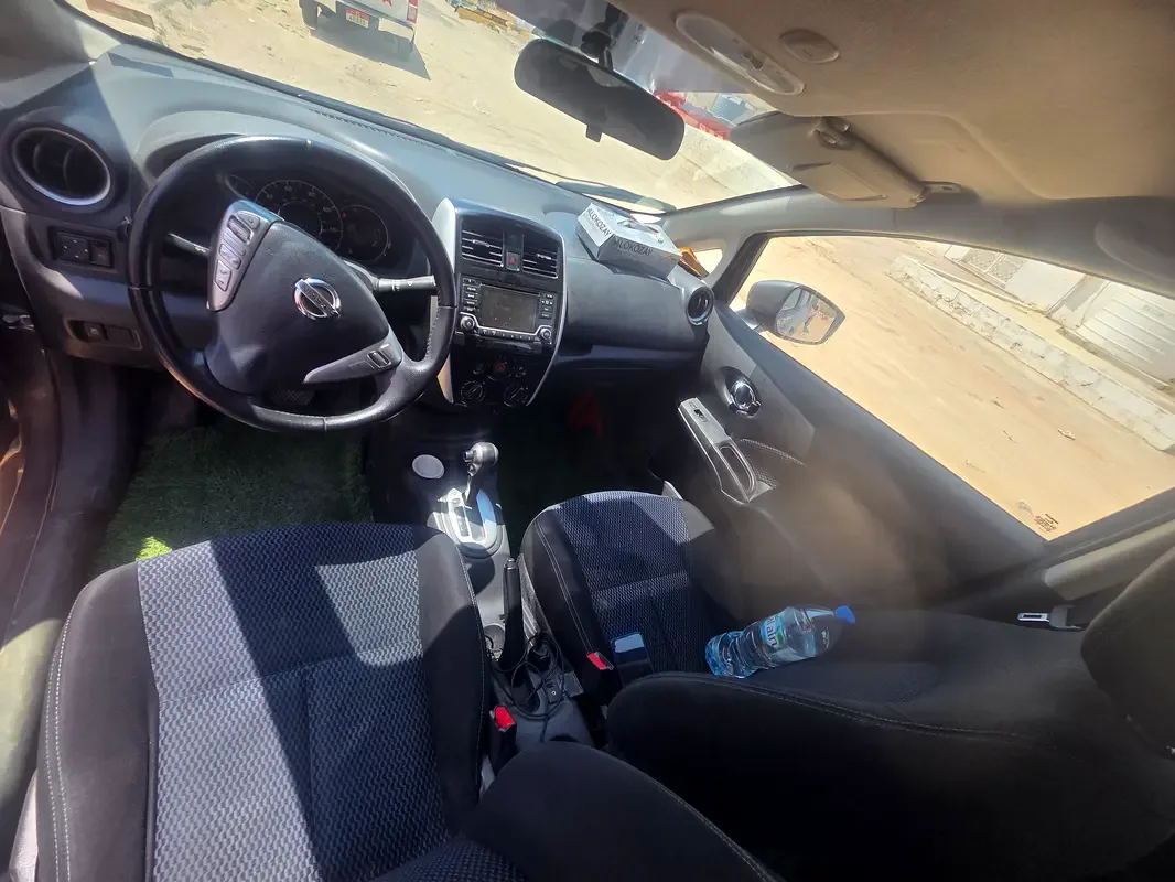 Nissan Versa 1.6 AT (109 hp) - 9