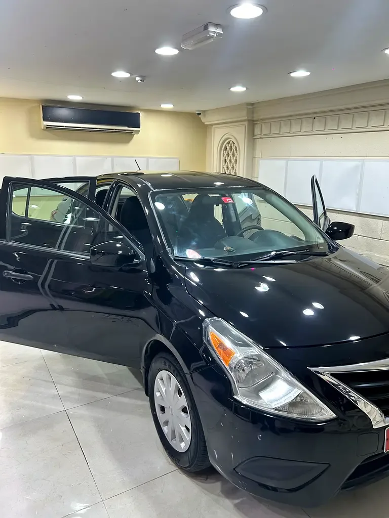 Nissan Versa 1.6 AT (109 hp) - 2