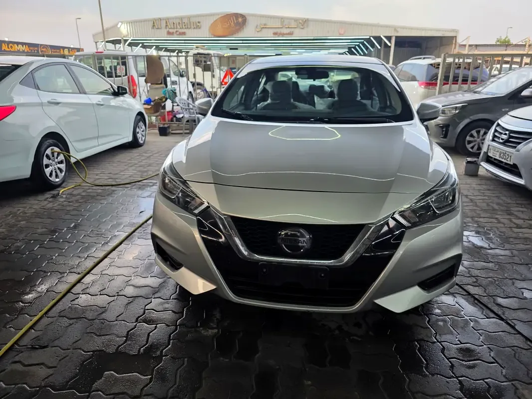 Nissan Versa 1.6 CVT (122 hp) - 6