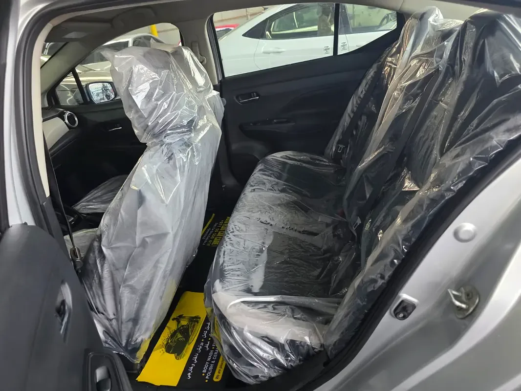 Nissan Versa 1.6 CVT (122 hp) - 16