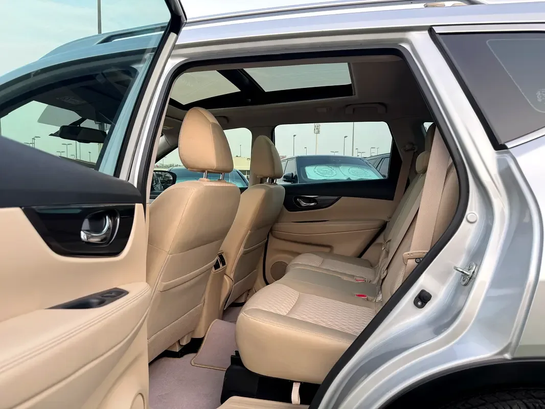 Nissan X-Trail 2.0 CVT (144 حصان) - 10