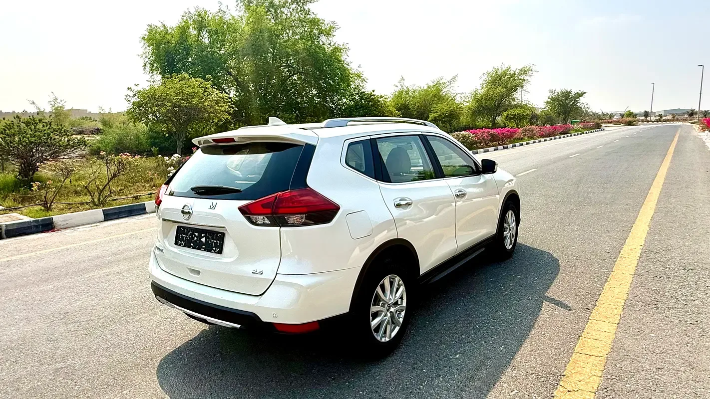 Nissan X-Trail 2.0 CVT (144 حصان) - 18