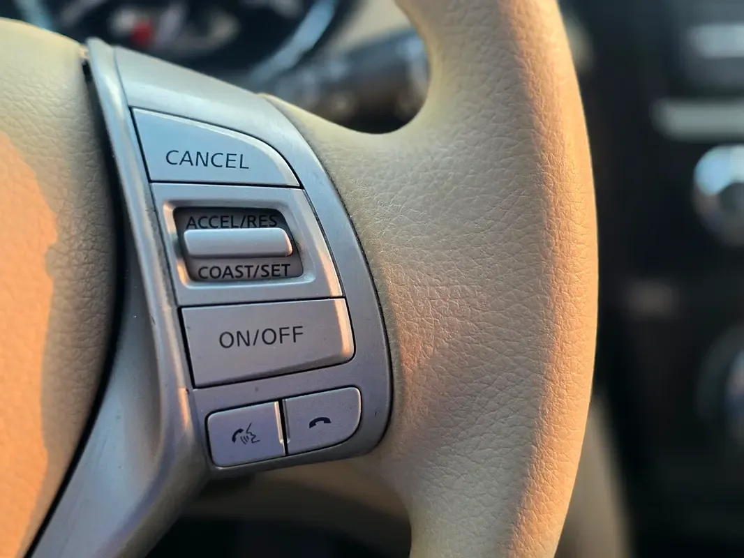 Nissan X-Trail 2.5 CVT (170 حصان) - 17