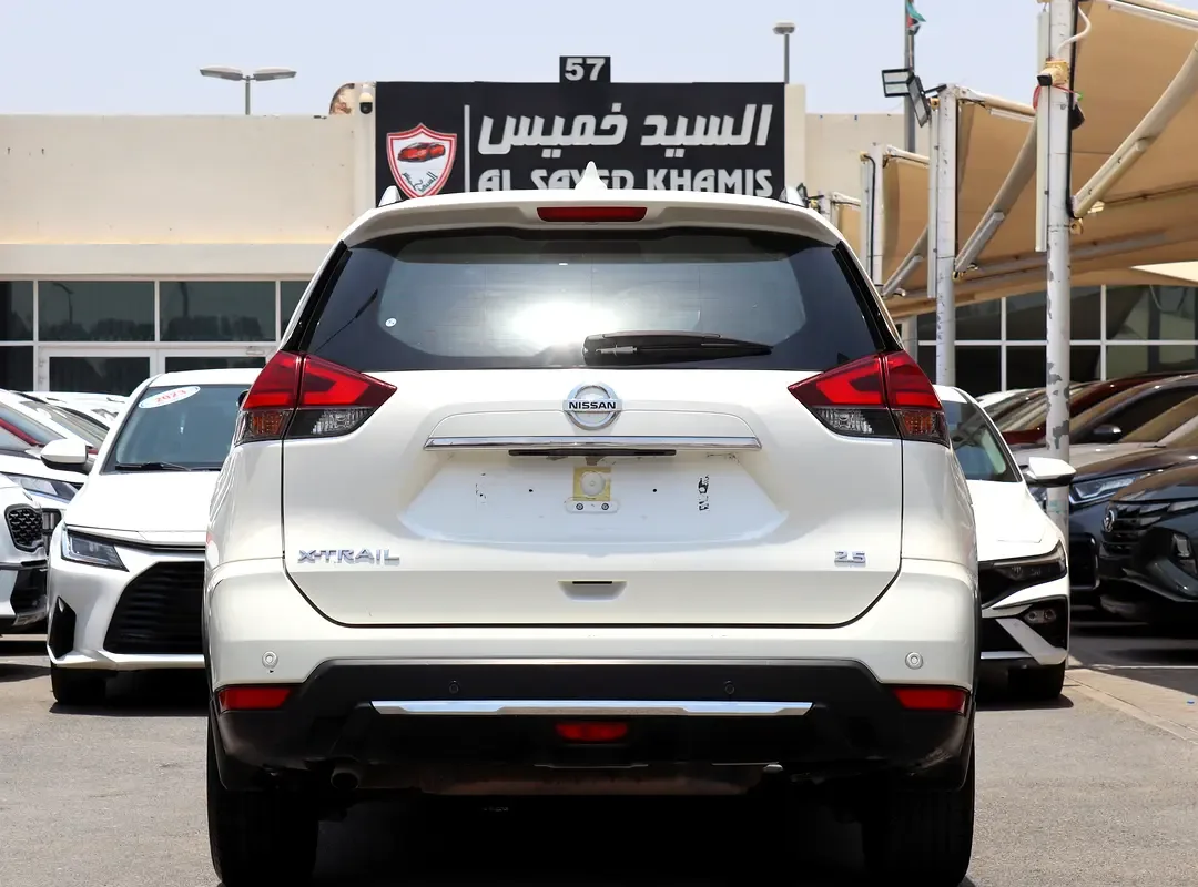 Nissan X-Trail 2.5 CVT 4WD (184 حصان) - 4
