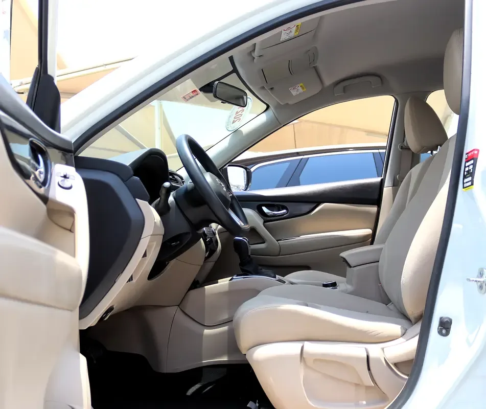 Nissan X-Trail 2.5 CVT 4WD (184 حصان) - 7