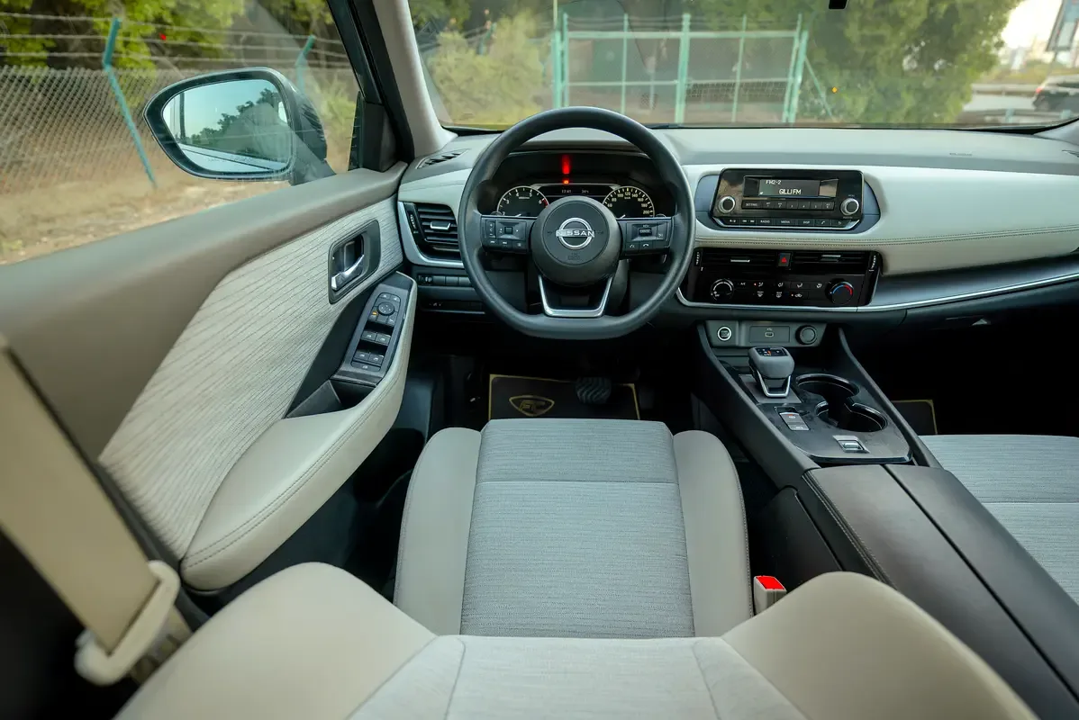 Nissan X-Trail 2.5 CVT 4WD (184 حصان) - 9