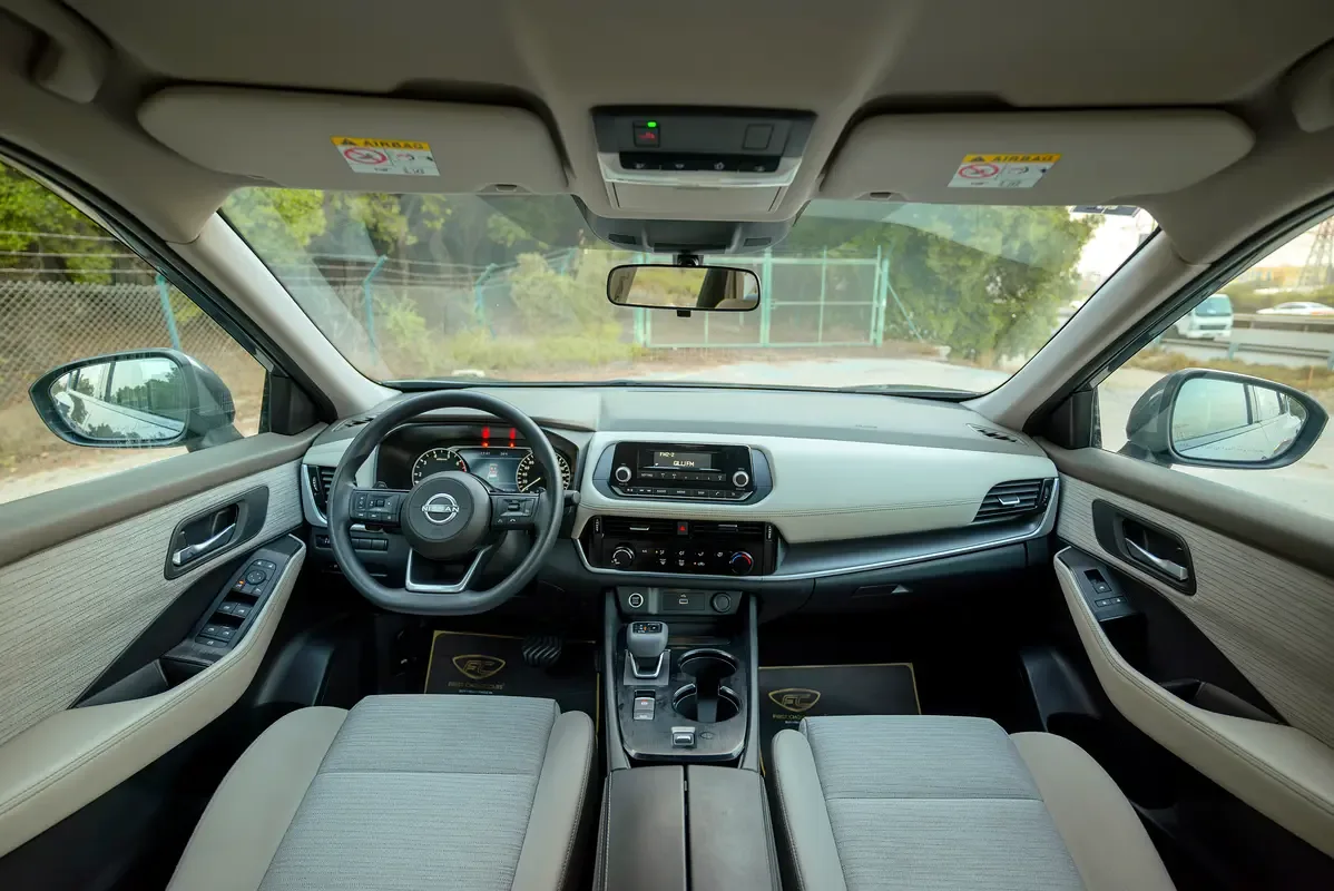 Nissan X-Trail 2.5 CVT 4WD (184 حصان) - 8