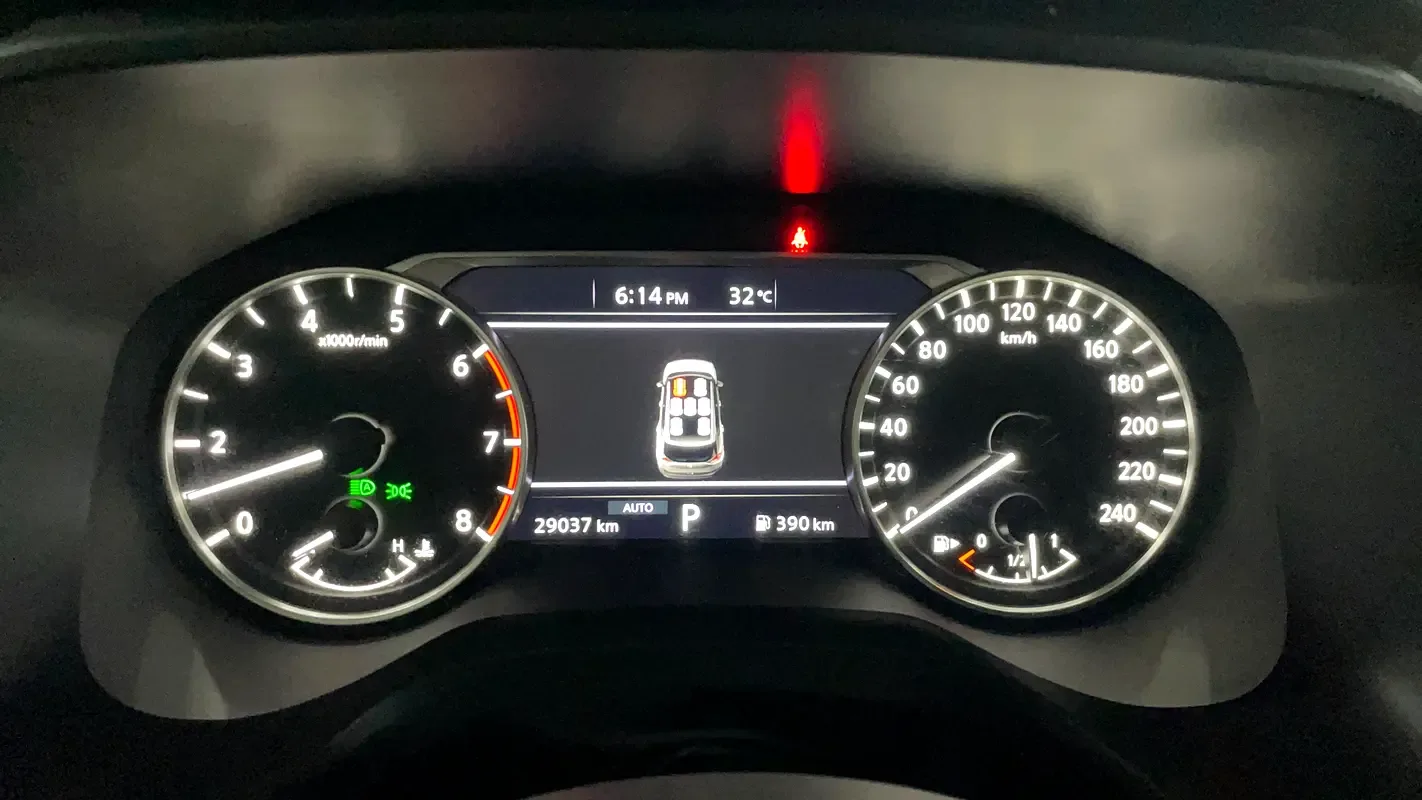 Nissan X-Trail 2.5 CVT 4WD (184 hp) - 9
